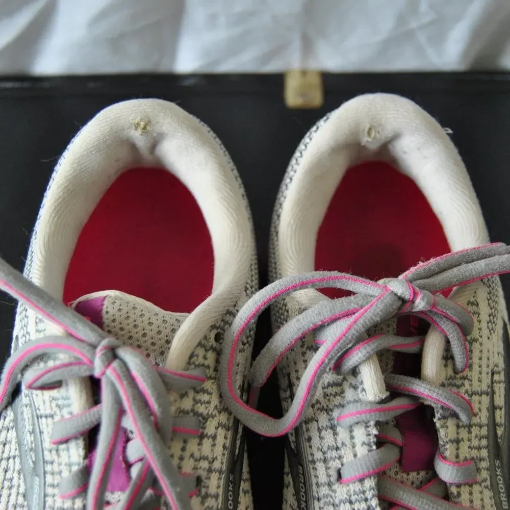Brooks Revel 3 Pink and Gray Running Shoe Size 10